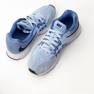 NIKE Zoom Winflo 3 Woman’s Blue Sneakers #831562-402 Lace Up Sneakers Size 8.5